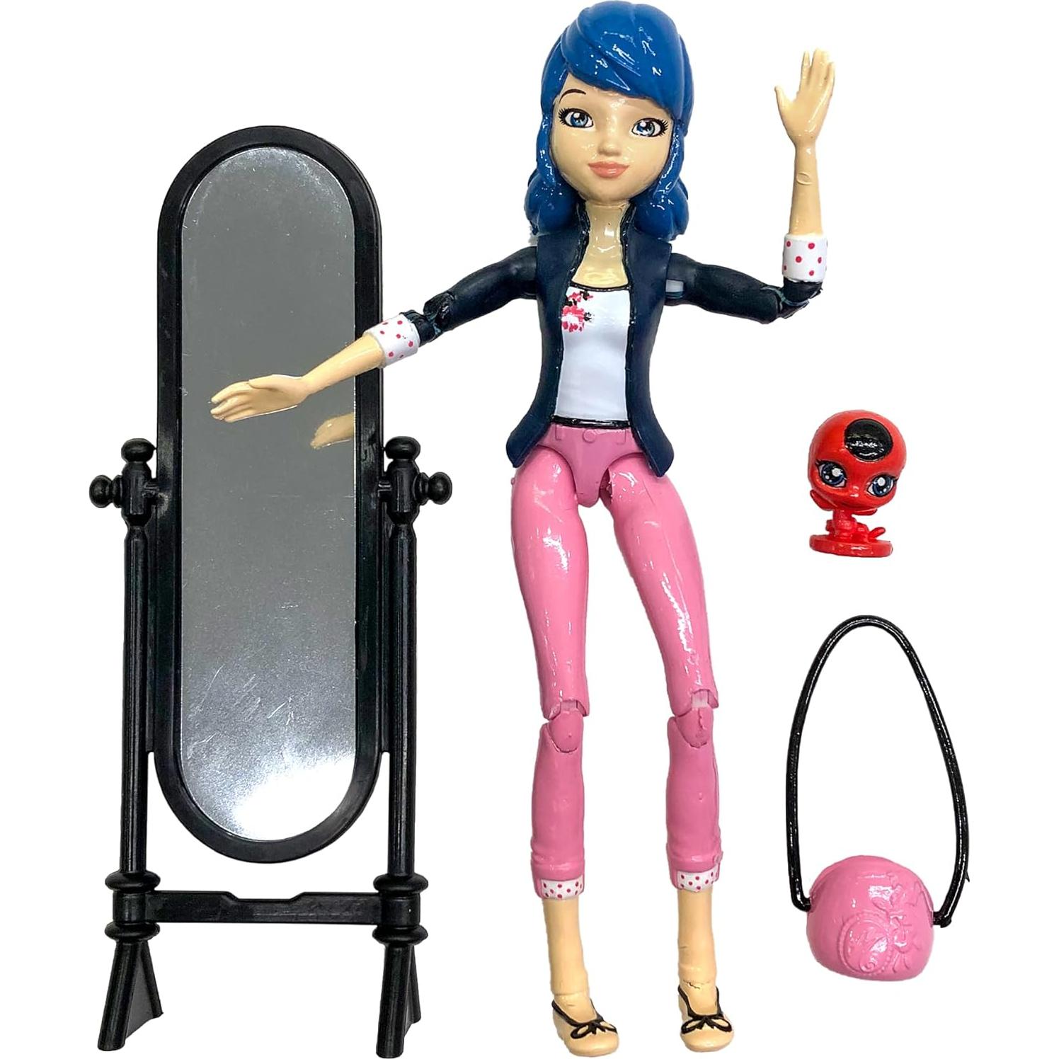 Muñeca Marinette de Miraculous Ladybug 12.7 cm con accesorios