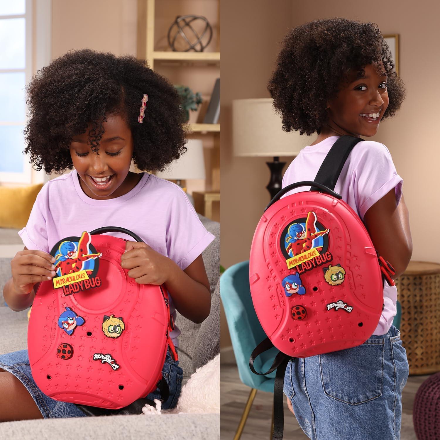 Insignias Clip-on Pop n' Swop Wyncor - 12 Variadas Ladybug