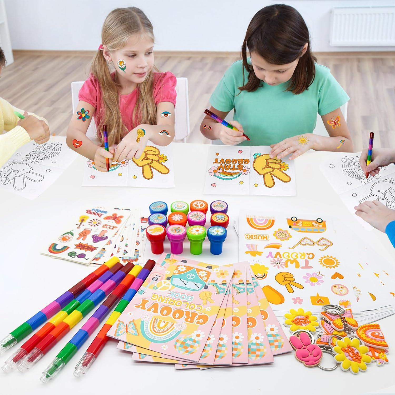 Conjunto Fiesta Groovy 72 Piezas - Libros, Crayones, Tatuajes