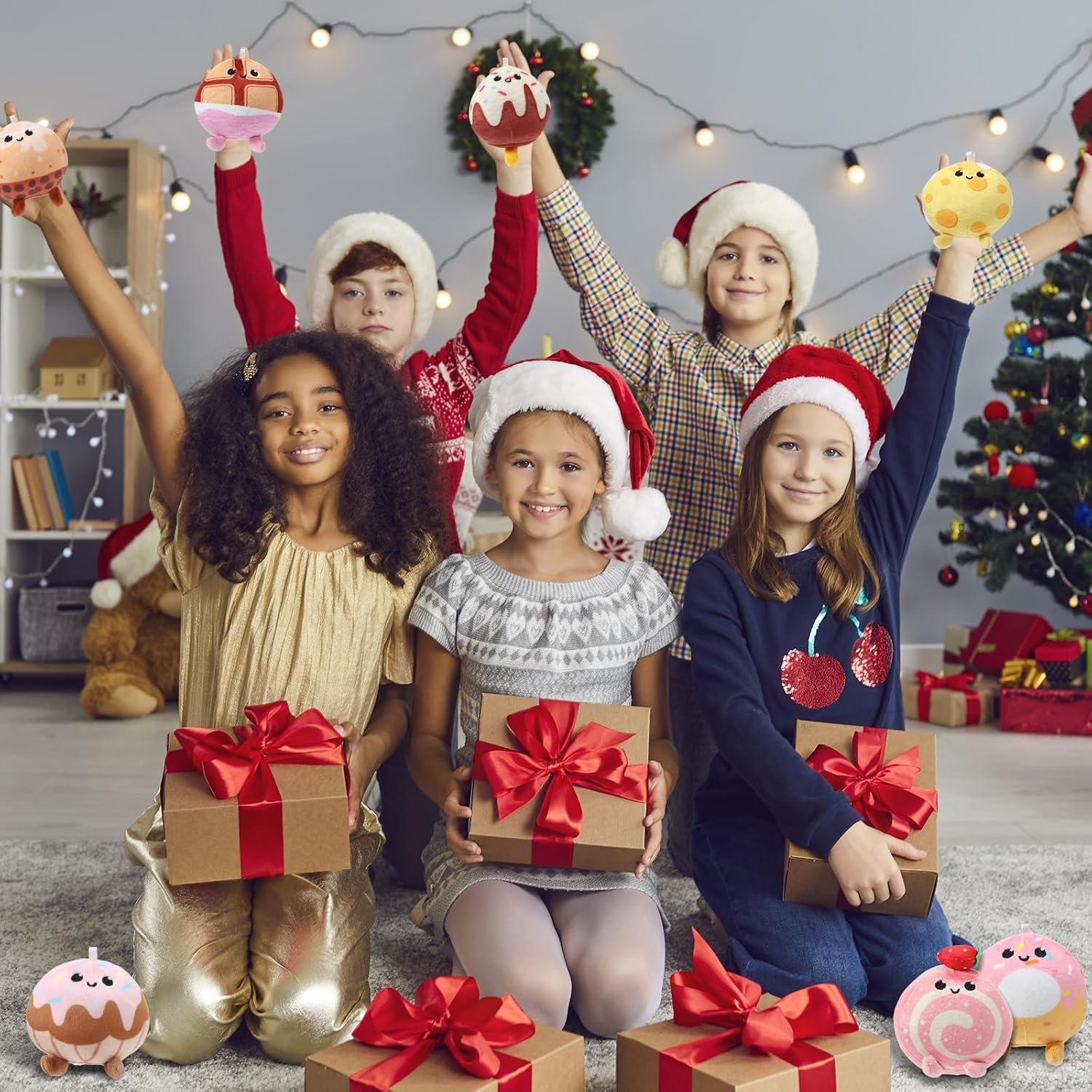 Libima 9 Pcs Mini Llaveros de Peluche Postres 8 cm