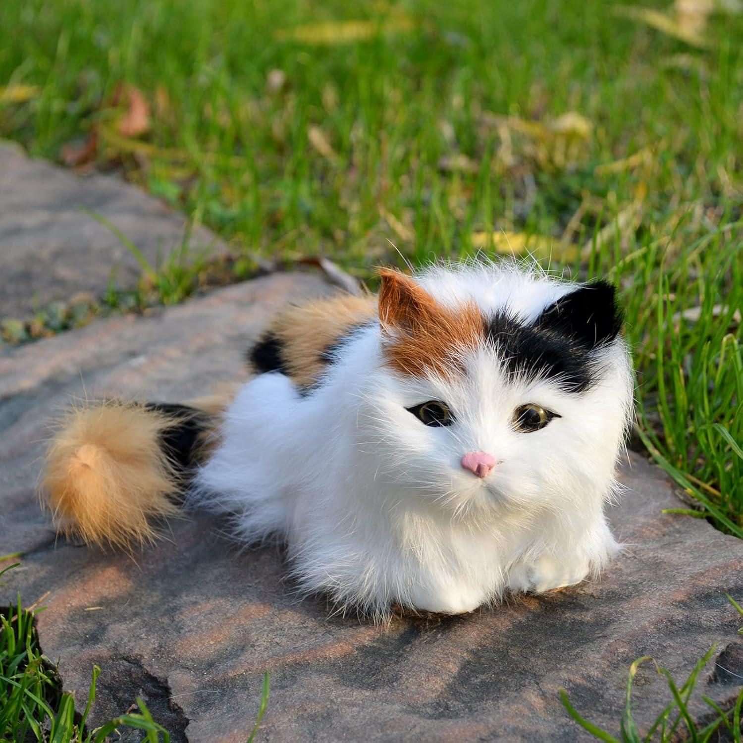 Figurita Gato Calico Bebé Realista Basuo-9Q 17.95cm Decorativa