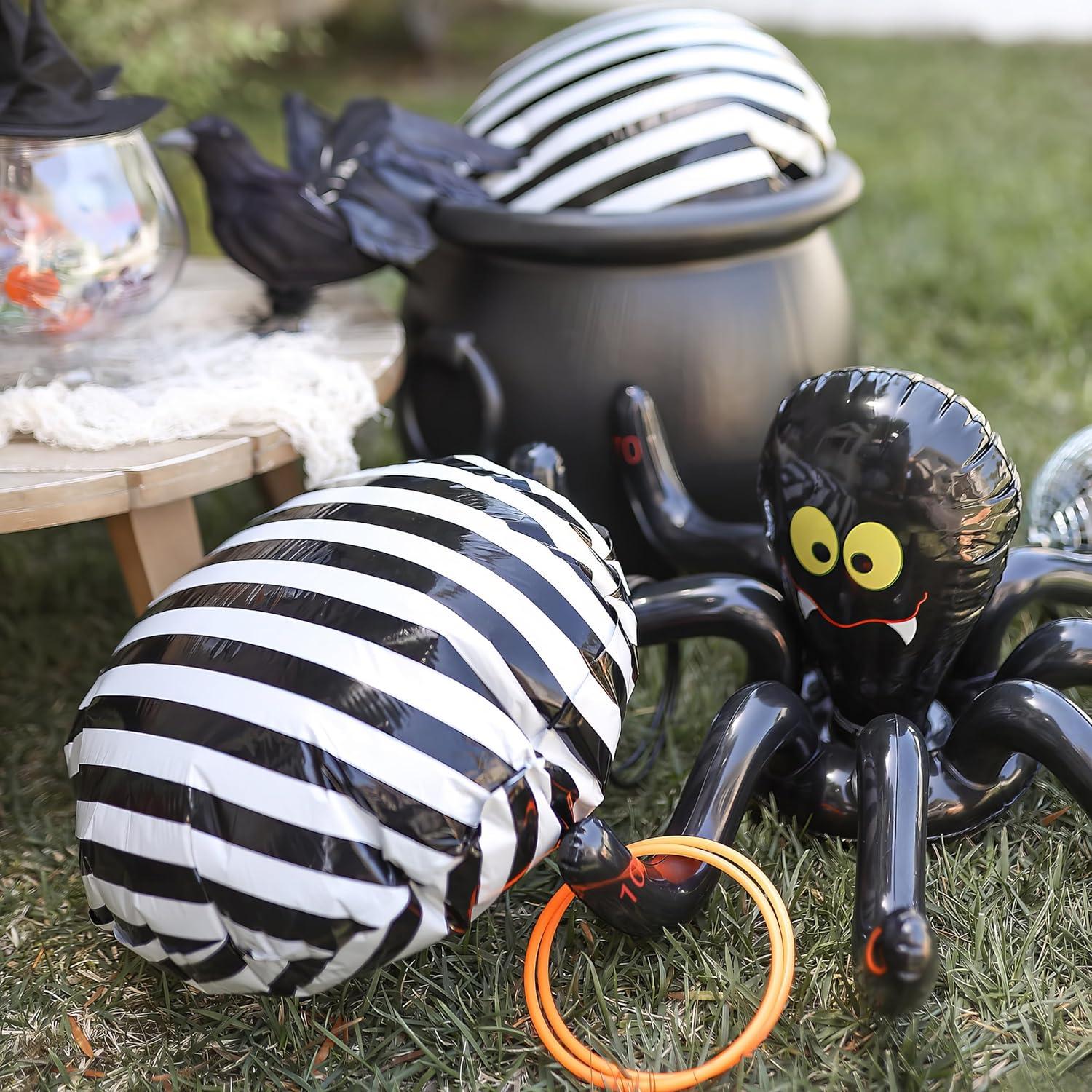Juego de Lanzamiento de Anillos Inflable Fun Express - Halloween - 5 Piezas
