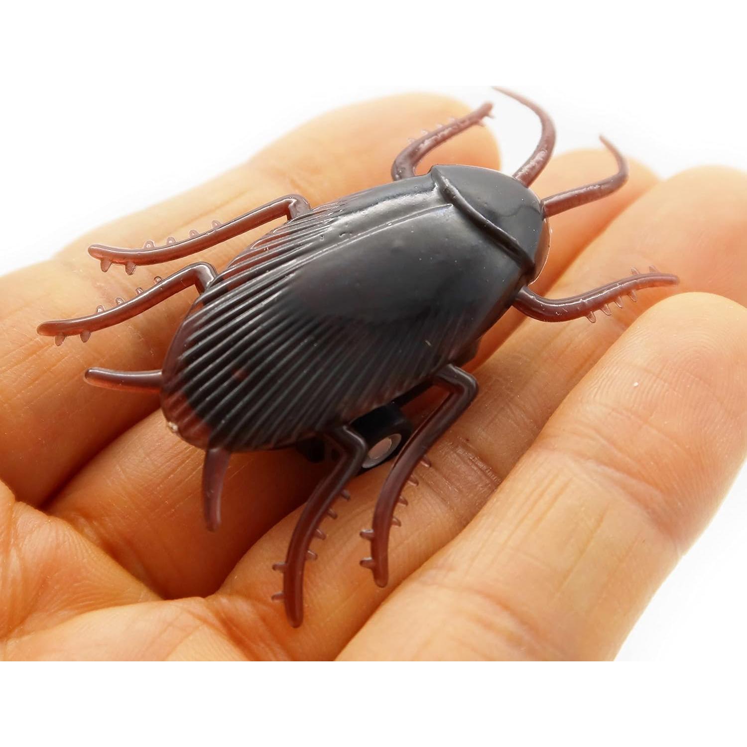 Cucaracha de Plástico Falsa Genérica Juguete Broma 6.1x2.5cm