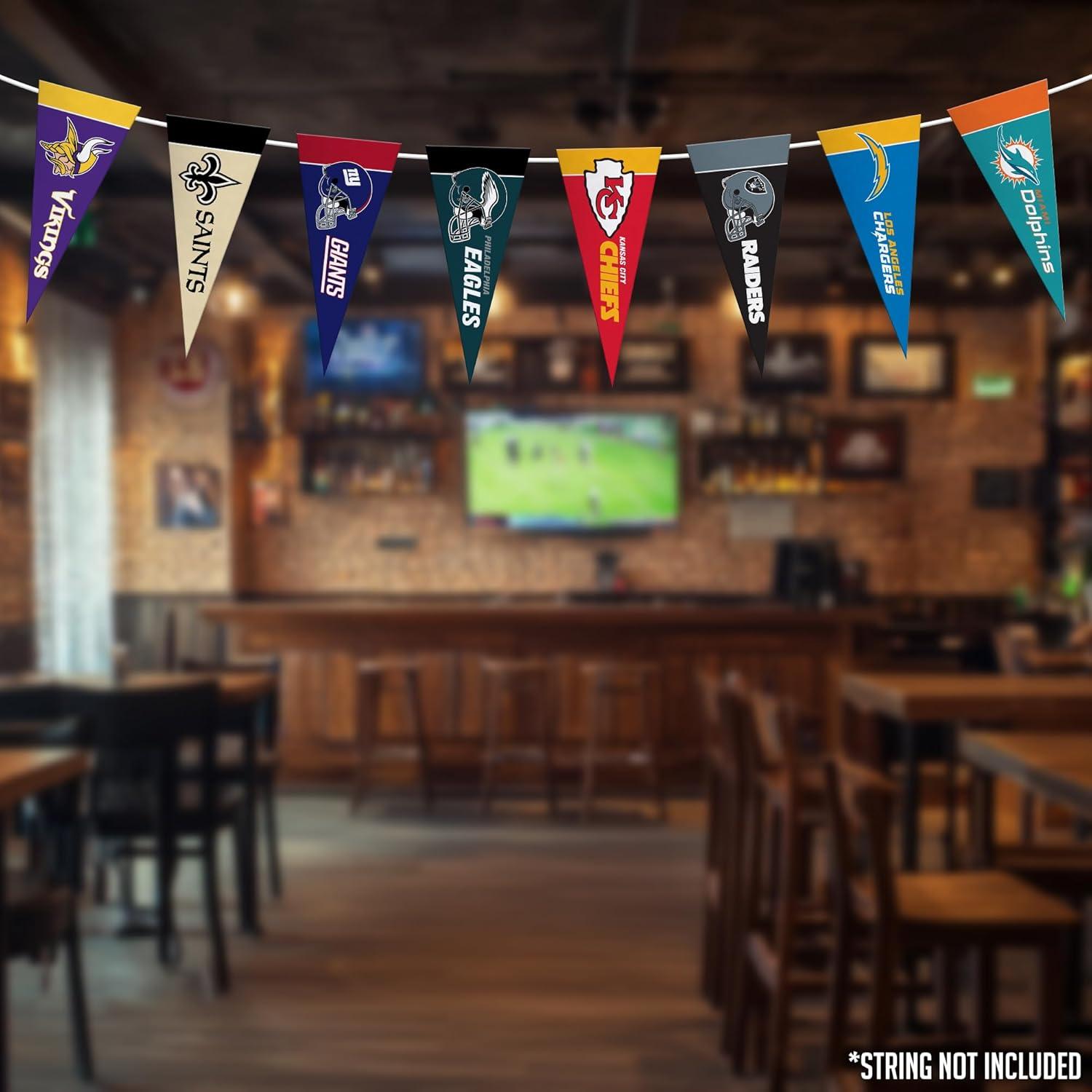 Conjunto de Mini Banderas de Fieltro Rico NFL 4" x 9"