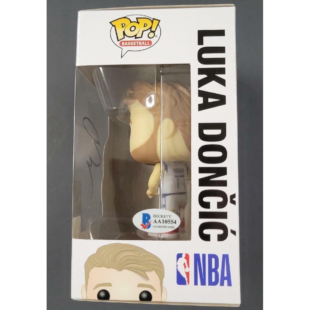 Figura Funko POP autografiada Luka Doncic NBA con COA