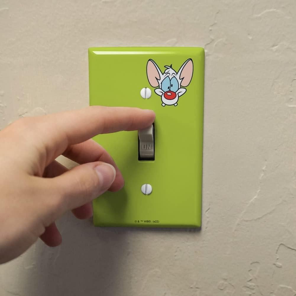 Tapa de Interruptor de Luz Pinky y el Cerebro - Graphics & More