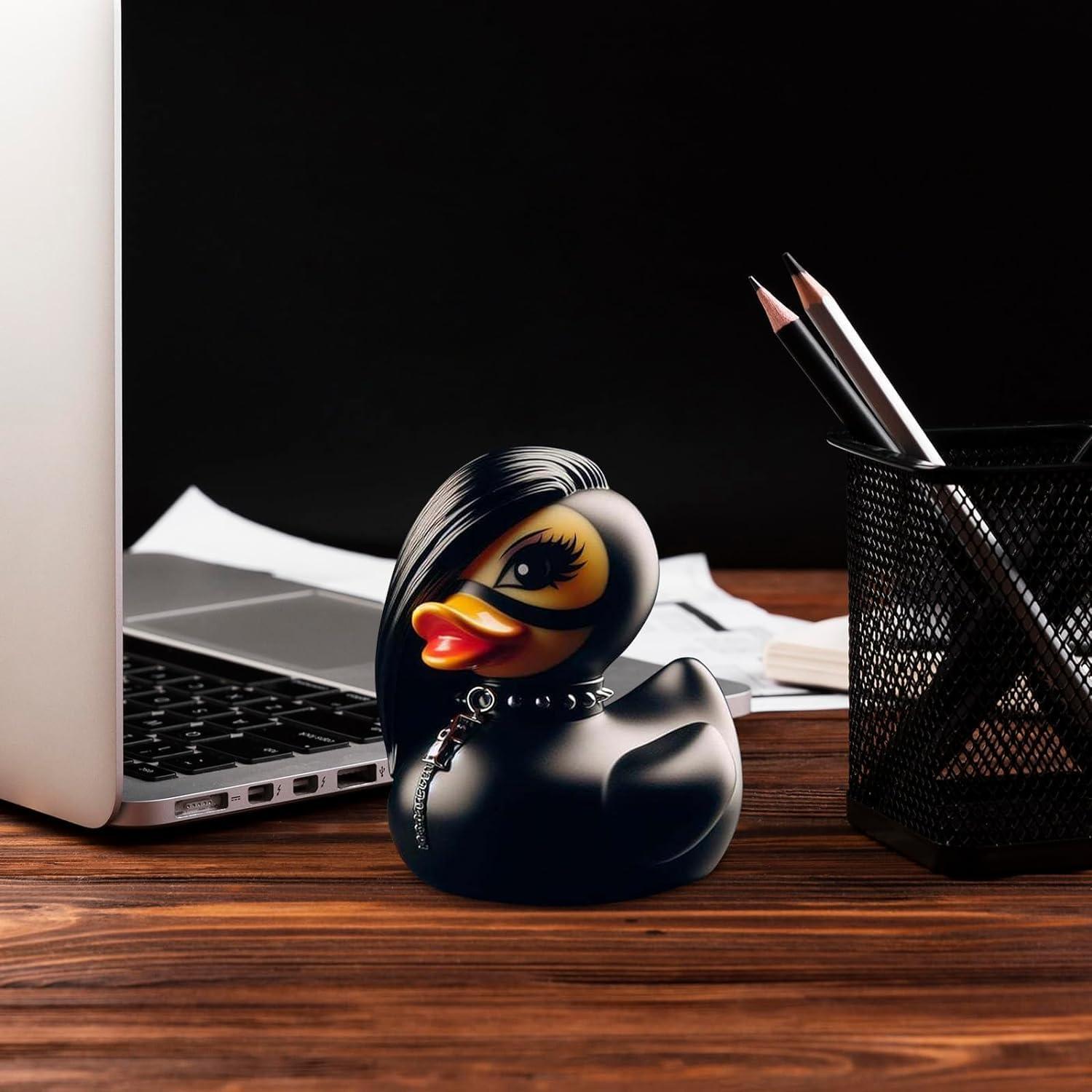 Pato de Goma Oscuro Lady Valentina - Juguete de Baño Coleccionable