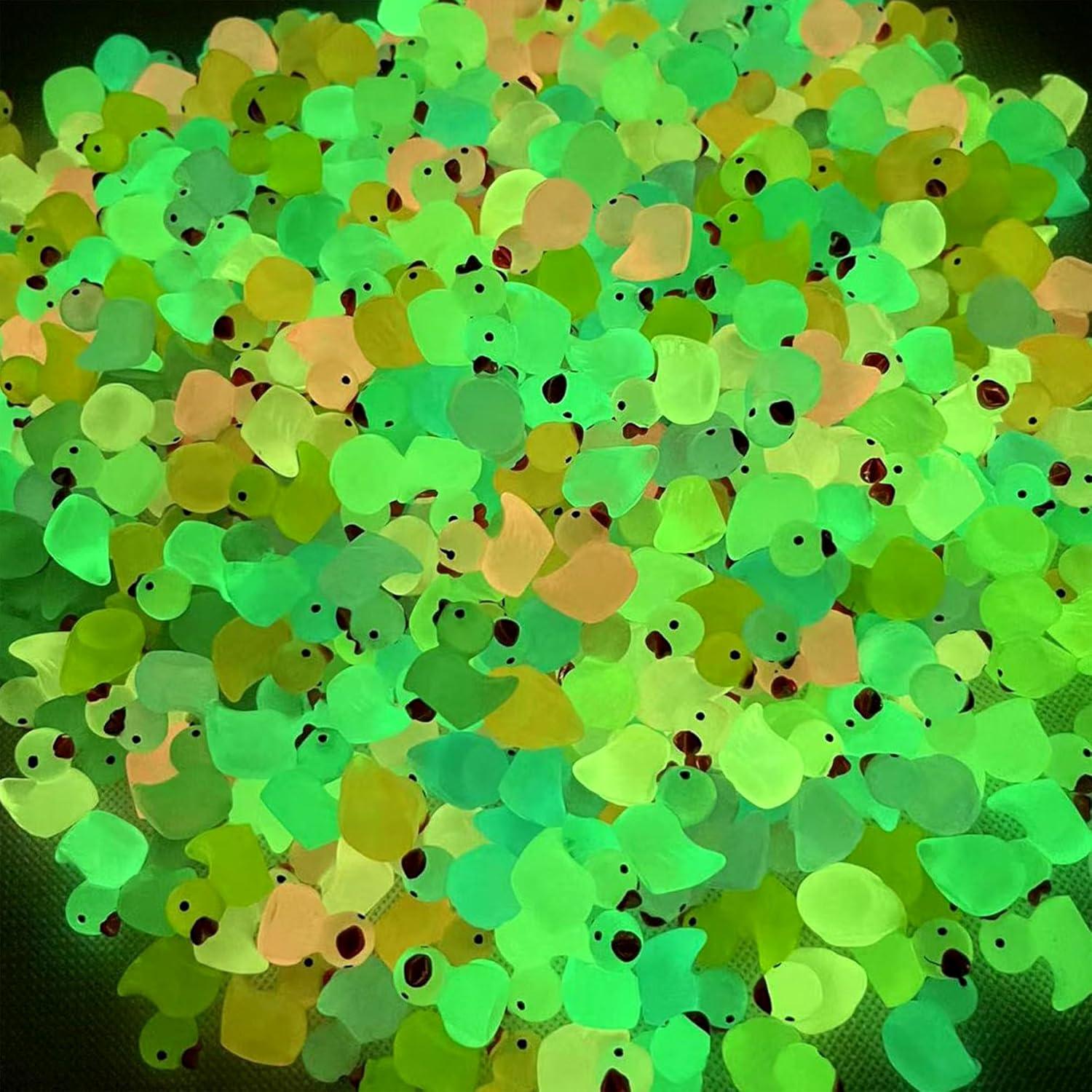 50 Patitos Brillantes en la Oscuridad - Decoración Multicolor