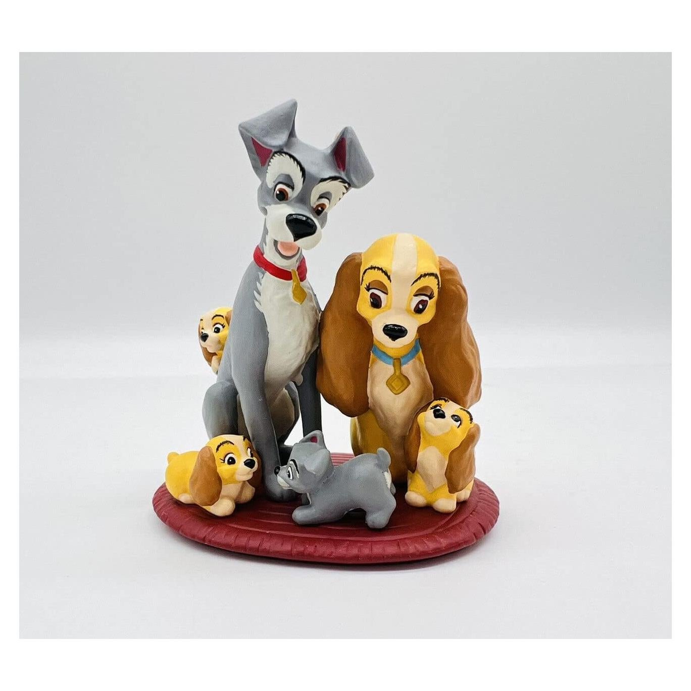 Adorno Conmemorativo Hallmark Dama y Vagabundo 1999