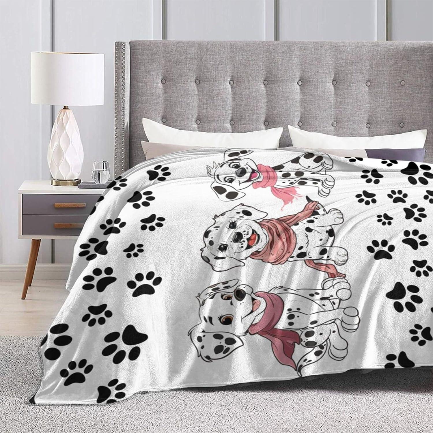 Manta de Franela Fuzawet Dálmata 101.6x127 cm Suave y Ligera