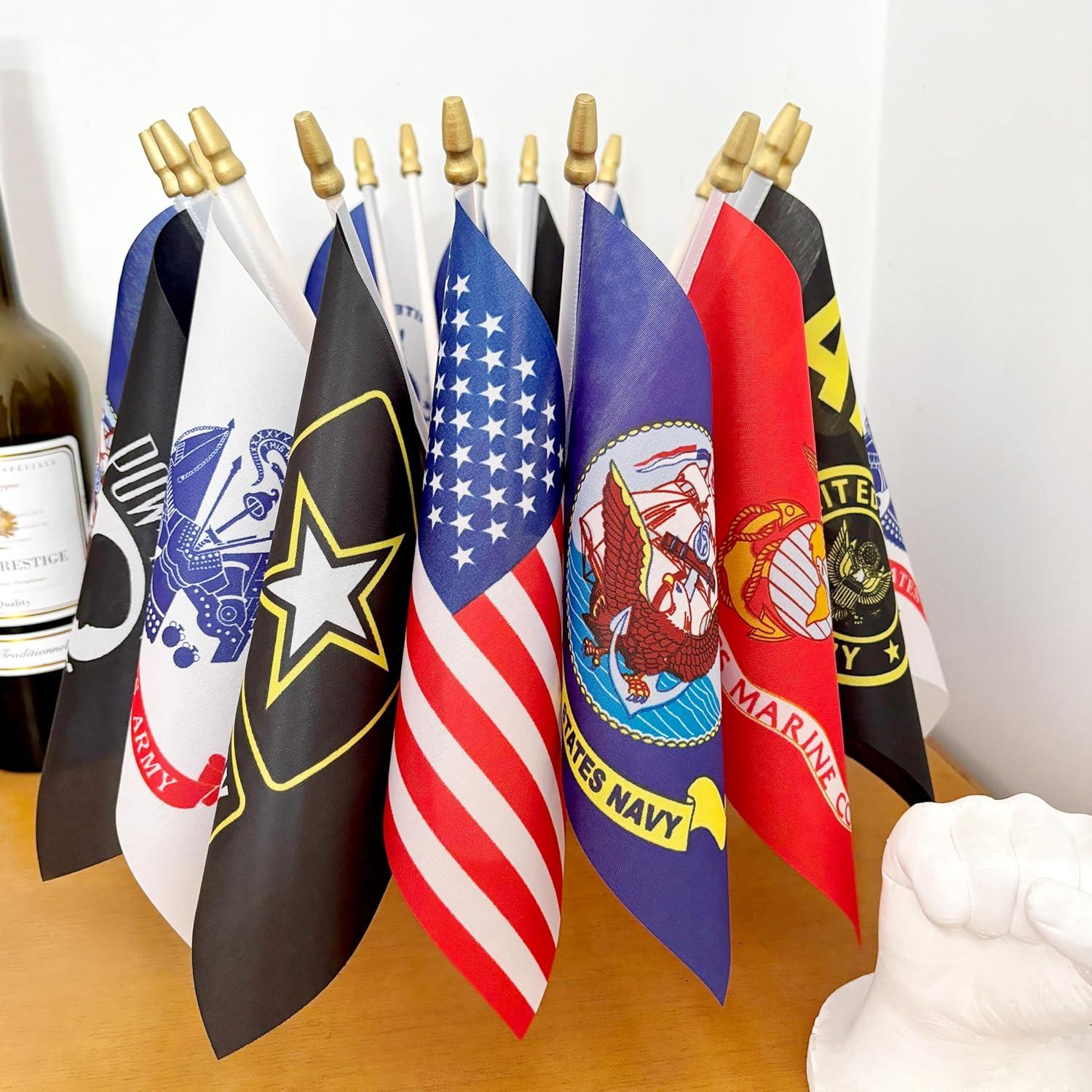 Conjunto de 22 Banderas Militares LyButty 14x20.8 cm