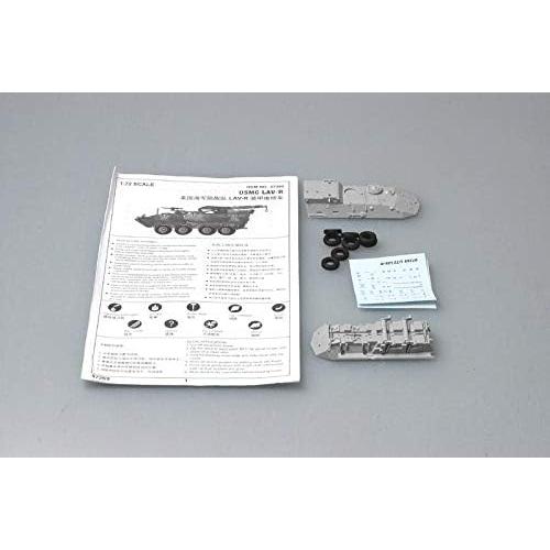 Modelo a Escala 1:72 Trumpeter LAV-R USMC - Kit de Plástico