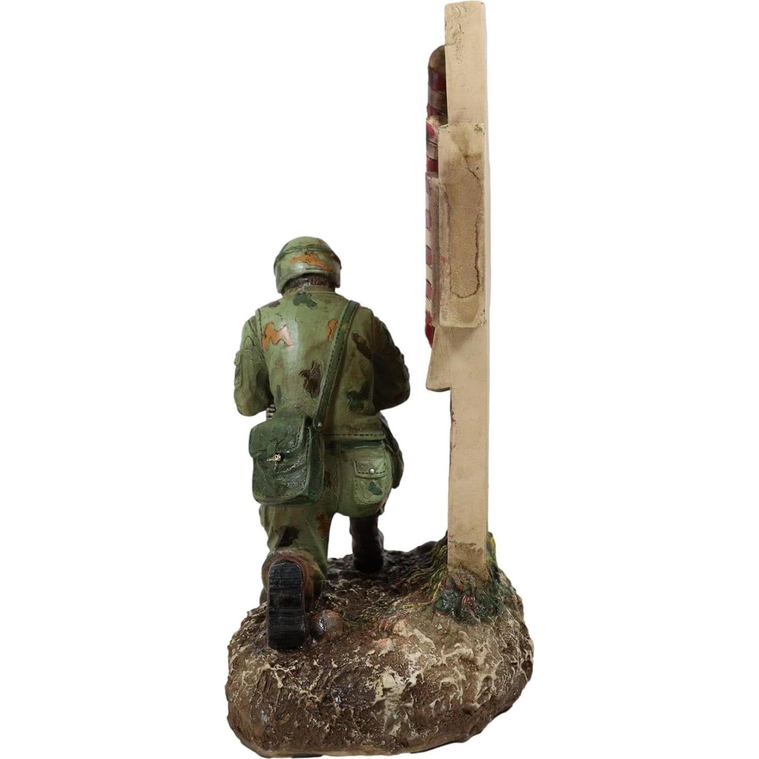 Figurita Soldado Arrodillado Honor Militar 21.6 cm Ebros Gift