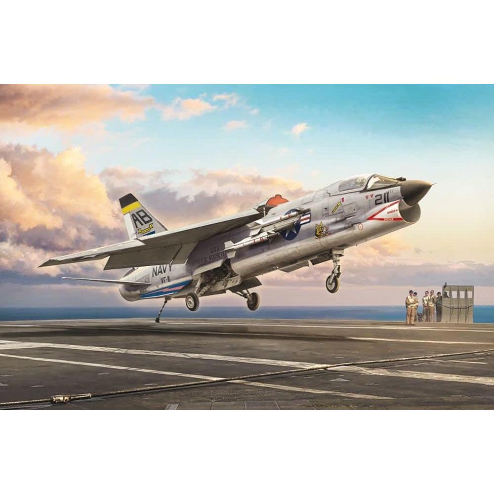 Kit de Modelo Italeri Vought F-8E Crusader 1:72 Detallado