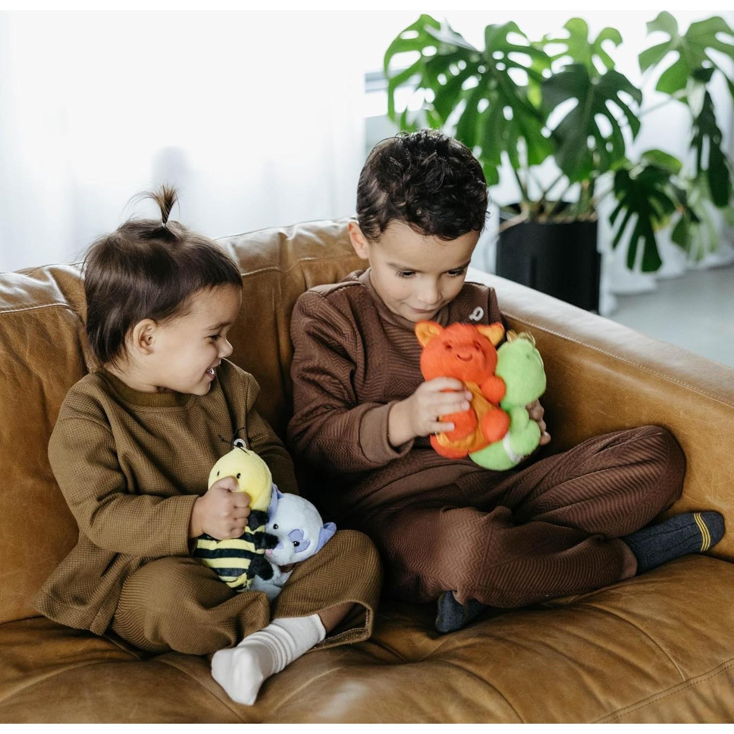 Peluche Abeja Amarilla El Zoológico de Caricias 15 cm