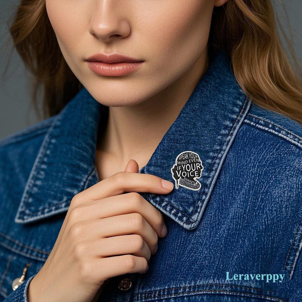 Pin de esmalte Leraverppy 'Expresa tu opinión' 3x2.4cm