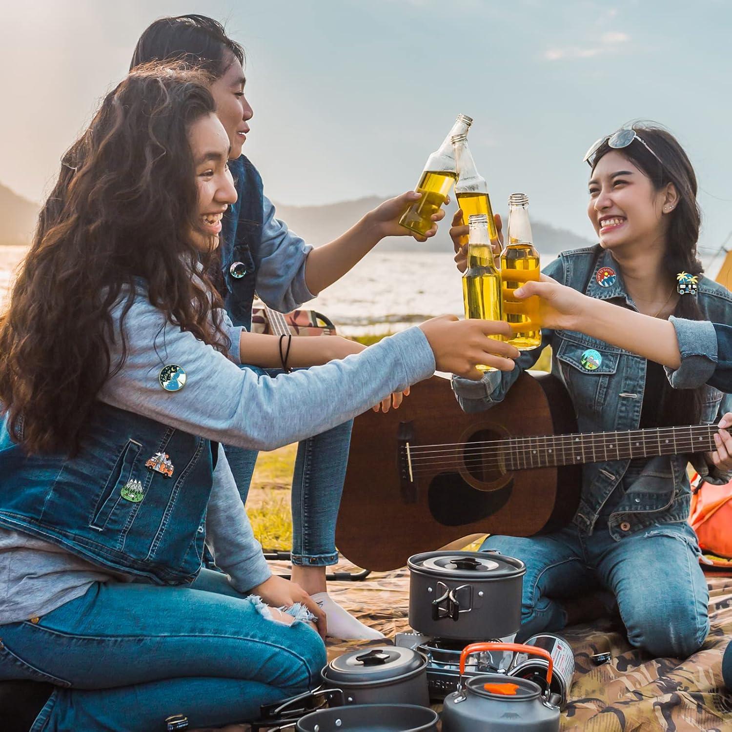 Conjunto de 20 Pines de Esmalte Janinka para Camping