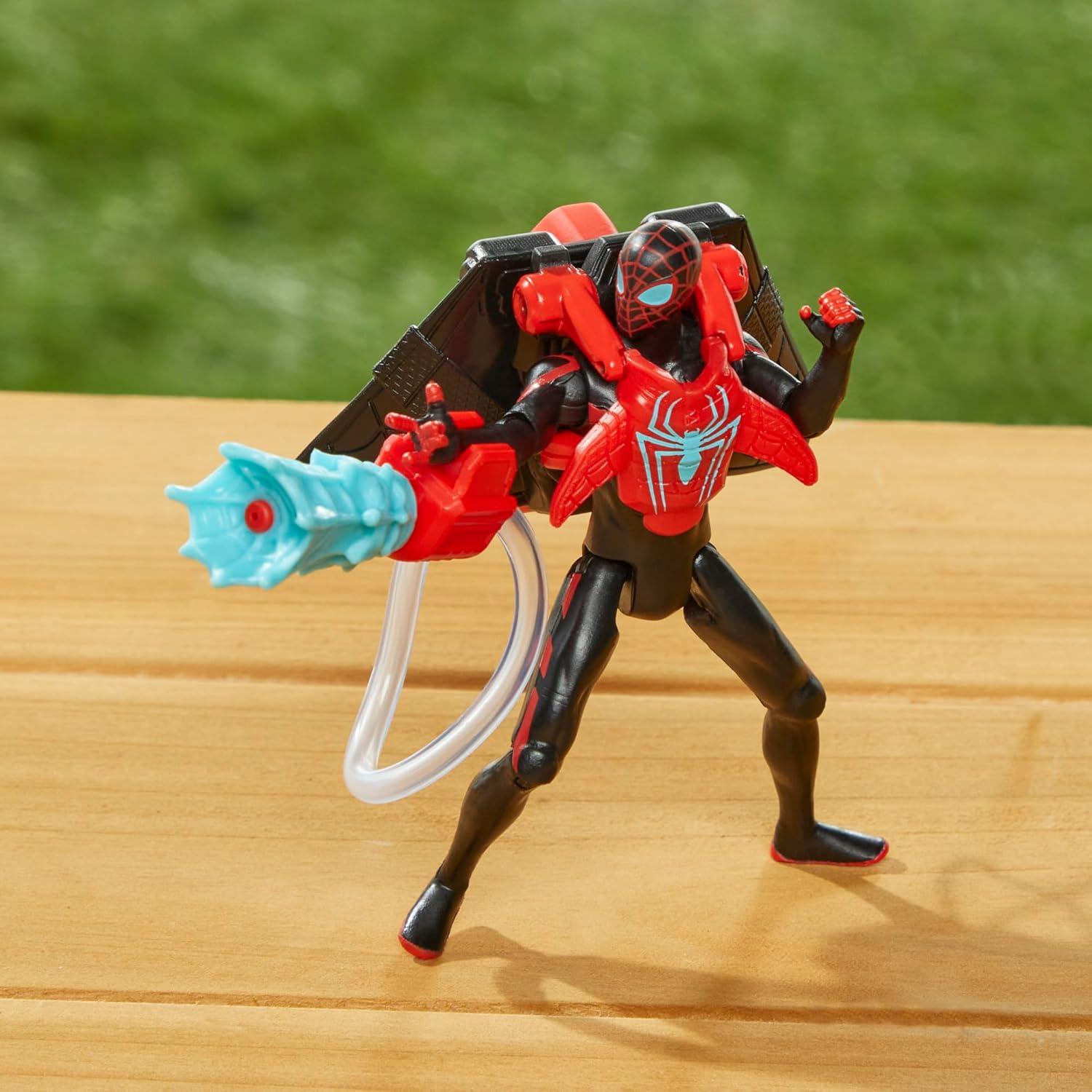 Figura de Acción Marvel Spider-Man Miles Morales 10 cm con Agua