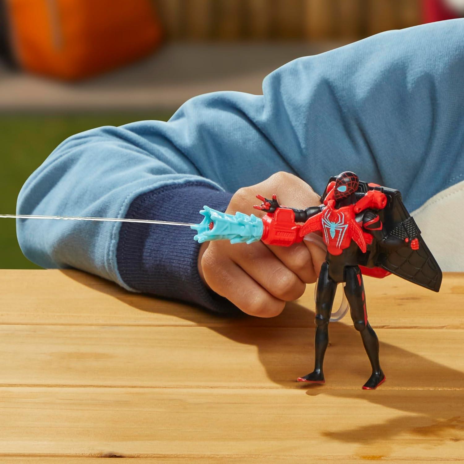 Figura de Acción Marvel Spider-Man Miles Morales 10 cm con Agua