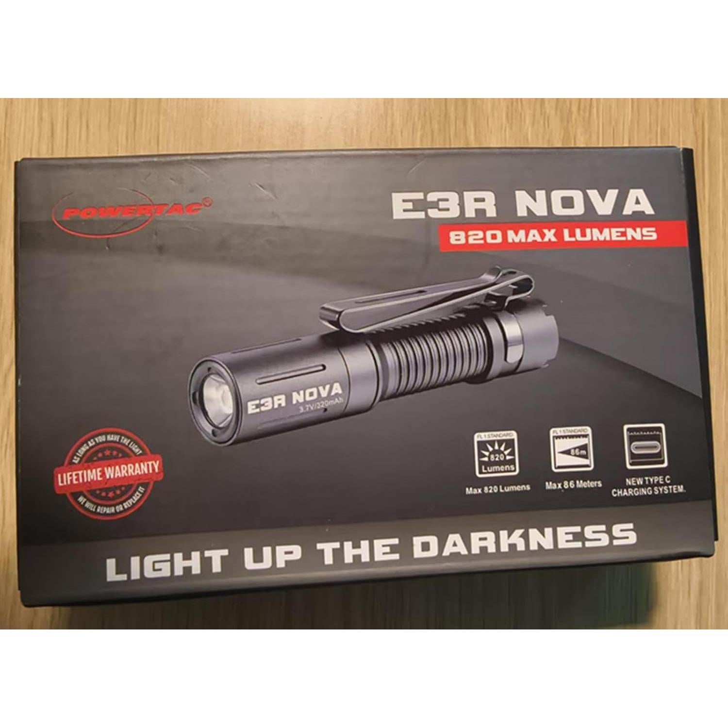 Linterna Compacta Powertac E3R Nova 820 Lúmenes Recargable