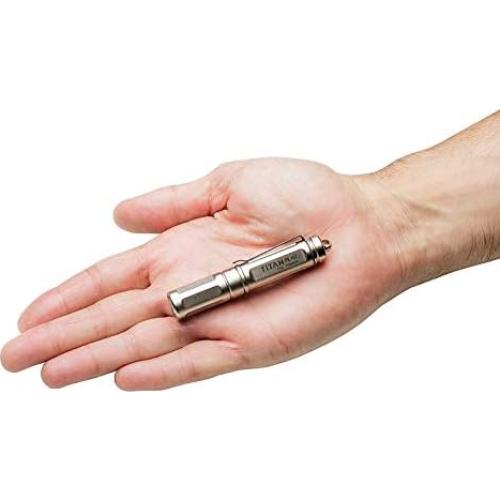 Linterna LED SureFire Titan Plus 300 Lúmenes Recargable