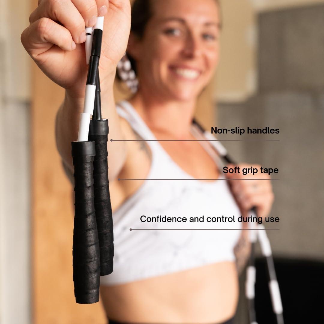 Cuerda de Saltar JOBEAR Athletics Ajustable con Cuentas - Negro/Blanco