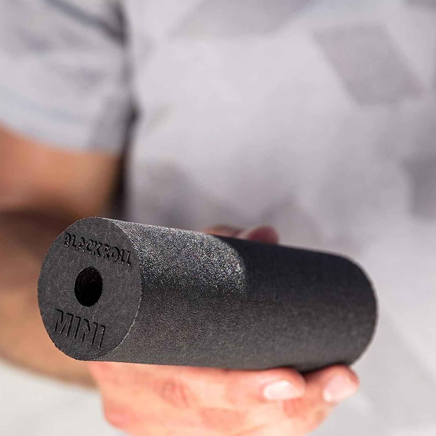 Rodillo de Espuma Mini BLACKROLL Azul 15x5 cm para Masaje