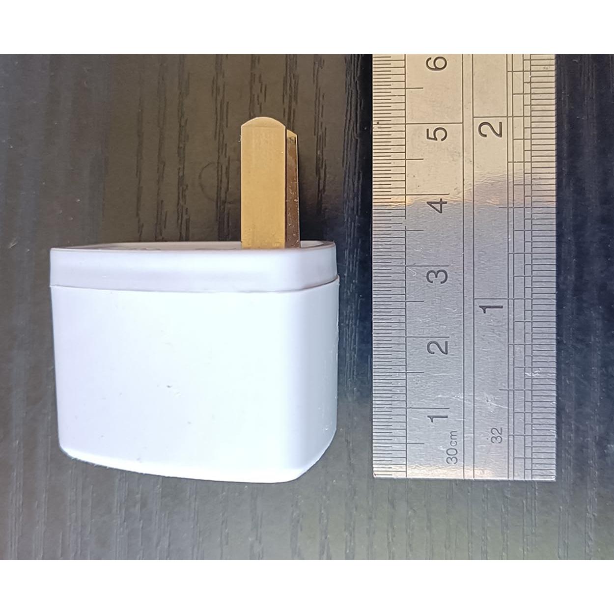 Adaptador de Enchufe de Poder 2 PZS Blanco - Viaje Mundial