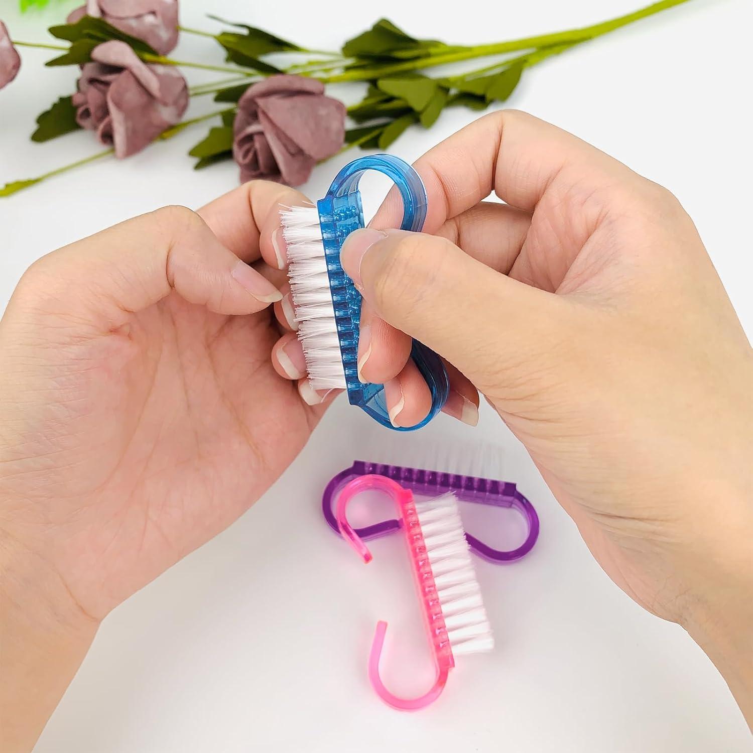 Paquete de 4 cepillos de uñas HANWER, mini coloridos ergonómicos