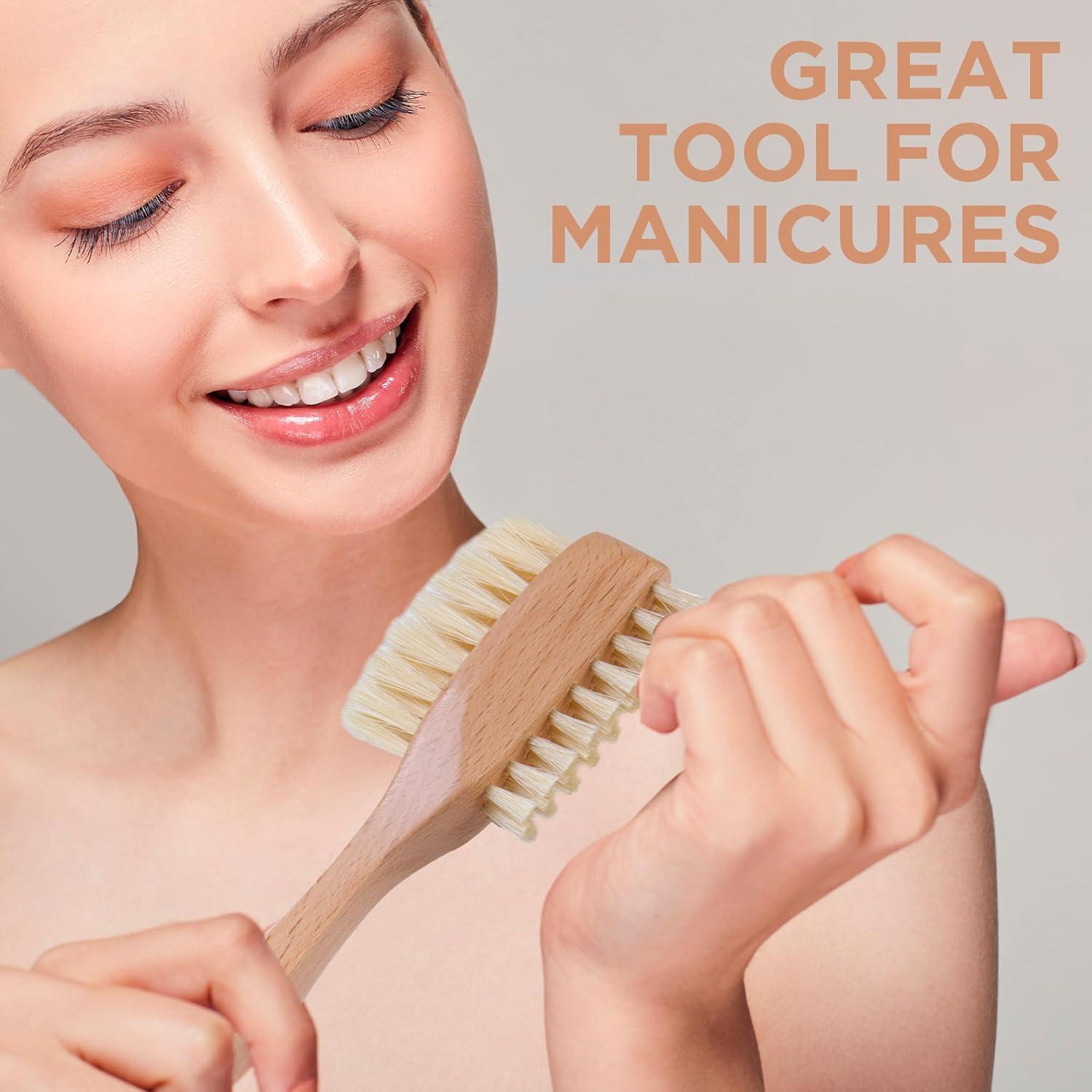 Cepillo de Uñas Takavu de Madera Natural y Cerdas de Jabalí