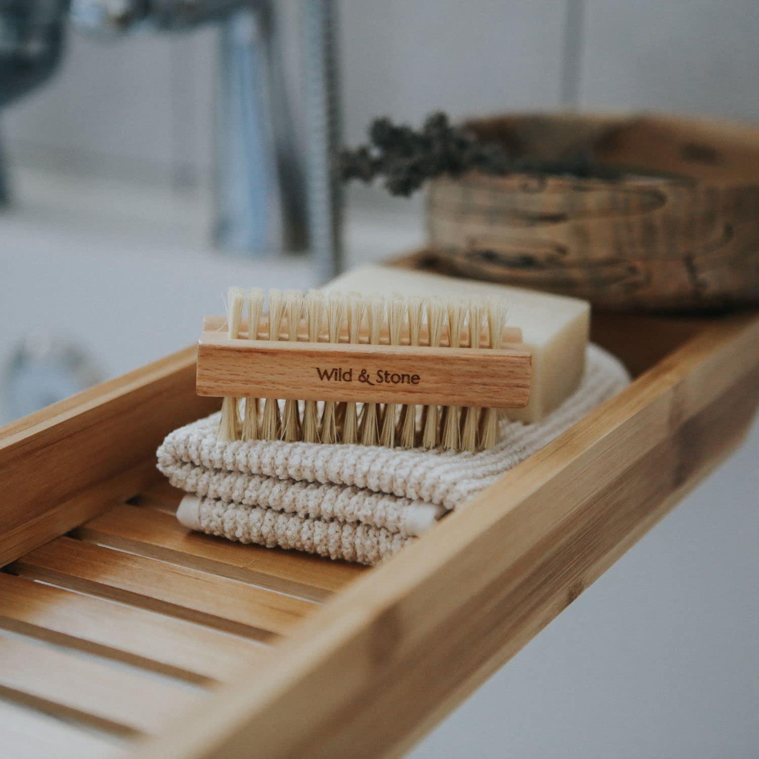 Cepillo de Uñas Natural Wild & Stone - Madera de Haya y Sisal