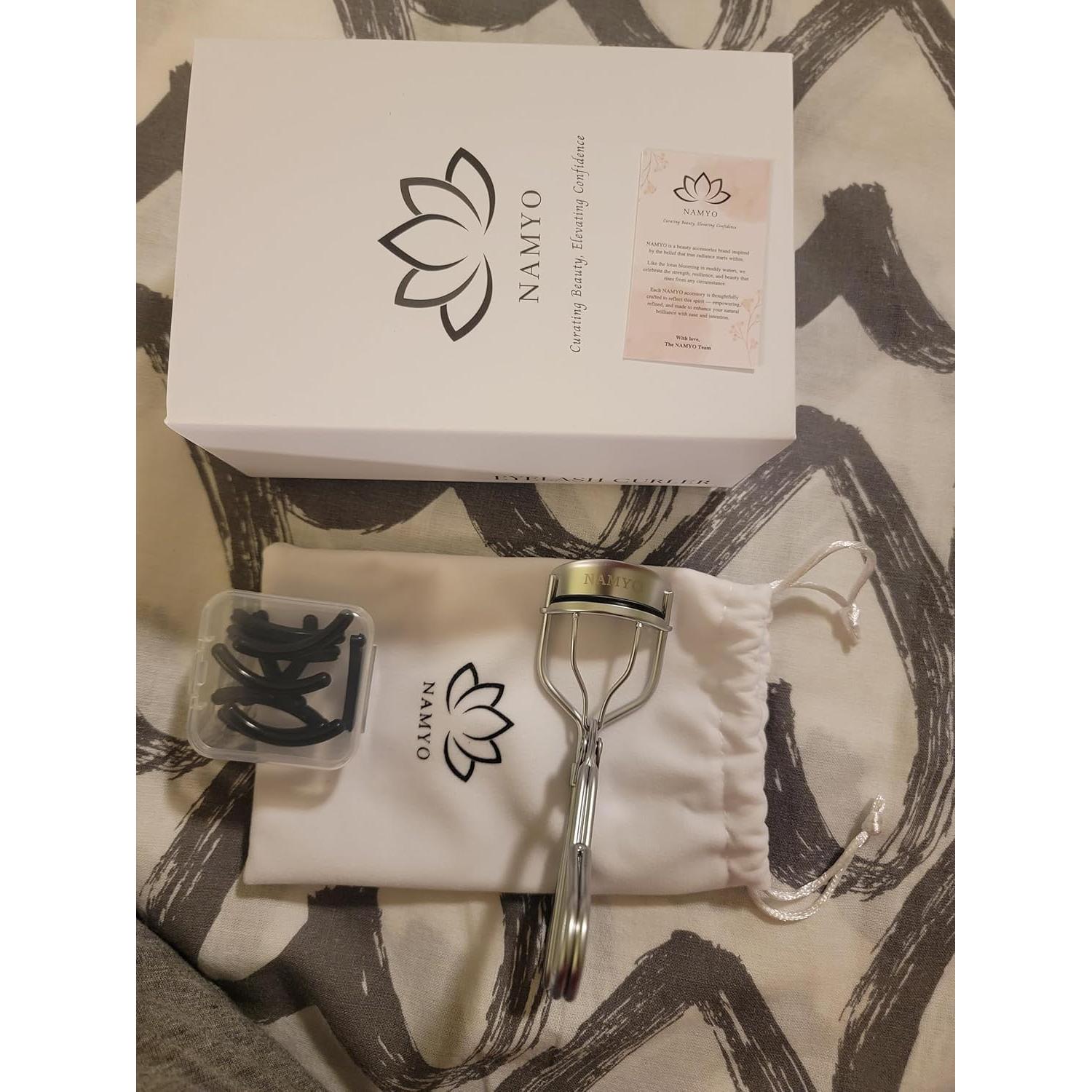 Rizador de Pestañas Namyo Plata Perla con 10 Recargas de Silicona