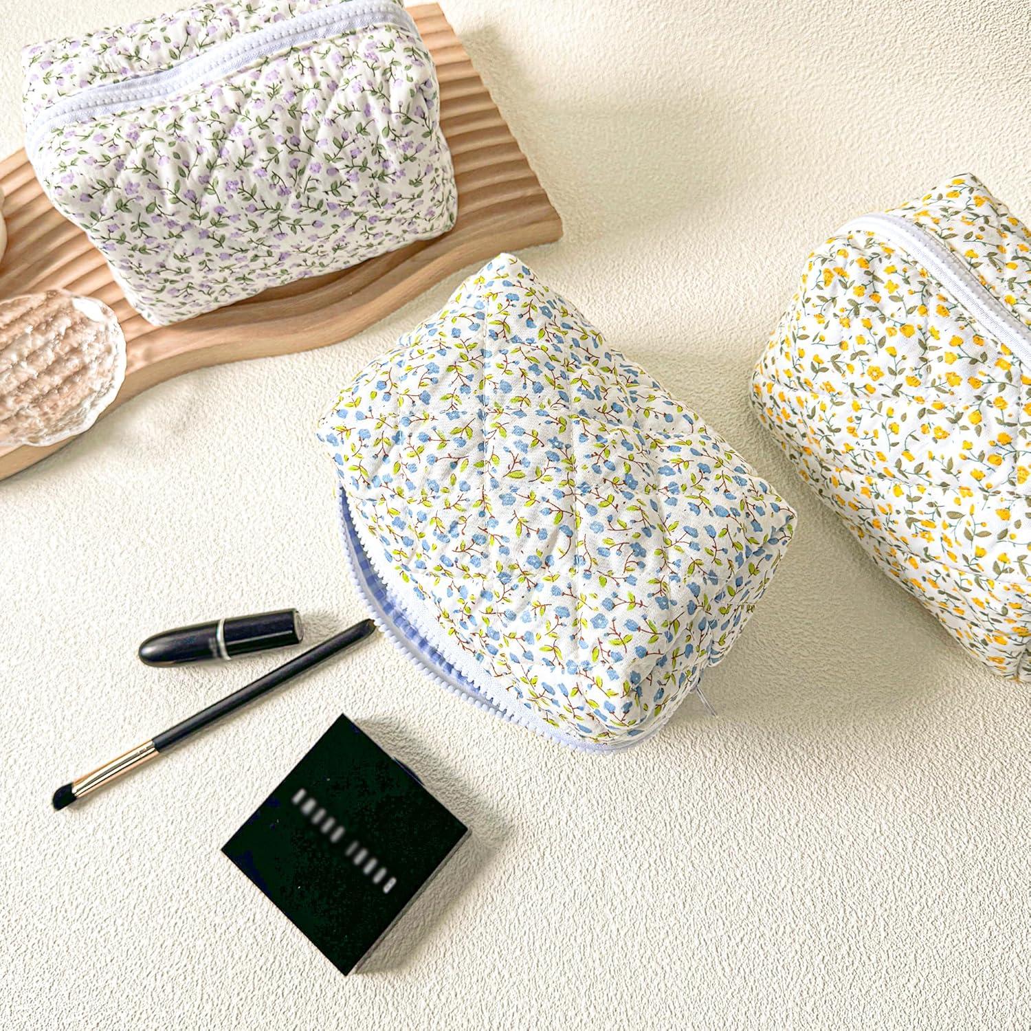 Bolsa de Maquillaje Acolchada Sminra Cuadros Florales Azules