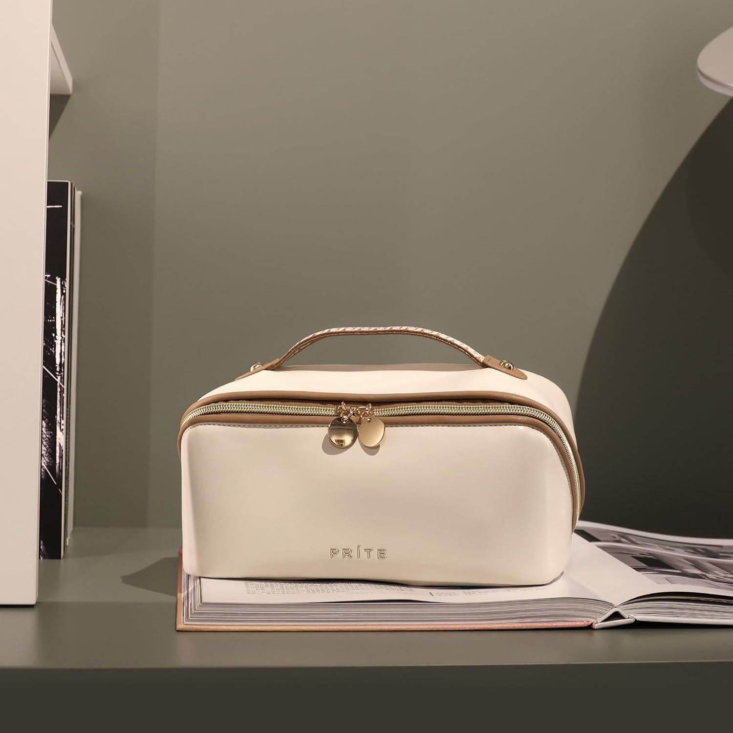 Bolsa de Maquillaje Prite Mediana Beige Impermeable de Cuero Vegano