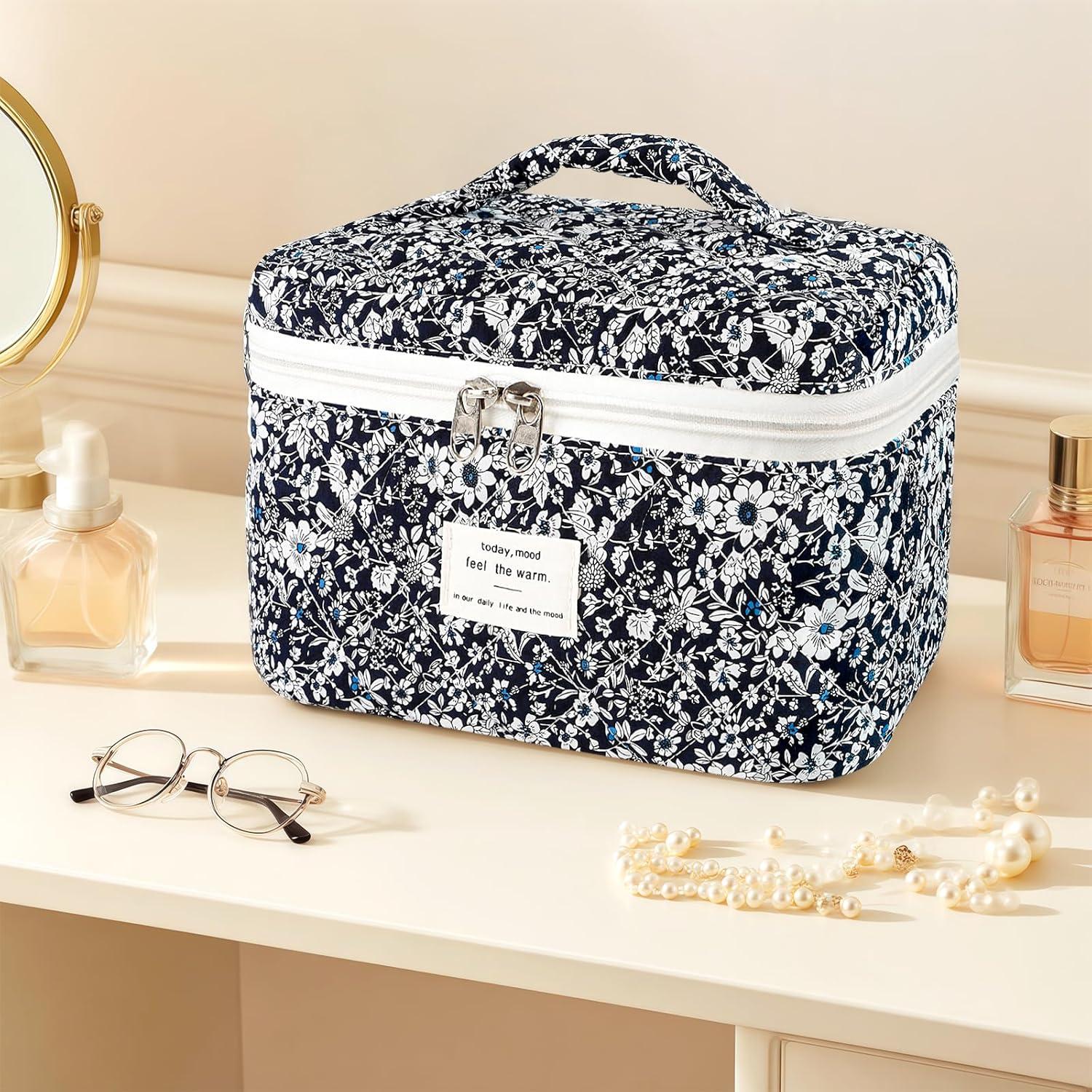 Bolsa de Maquillaje Acolchada Givurao Floral Rosa 25.4x15.2cm