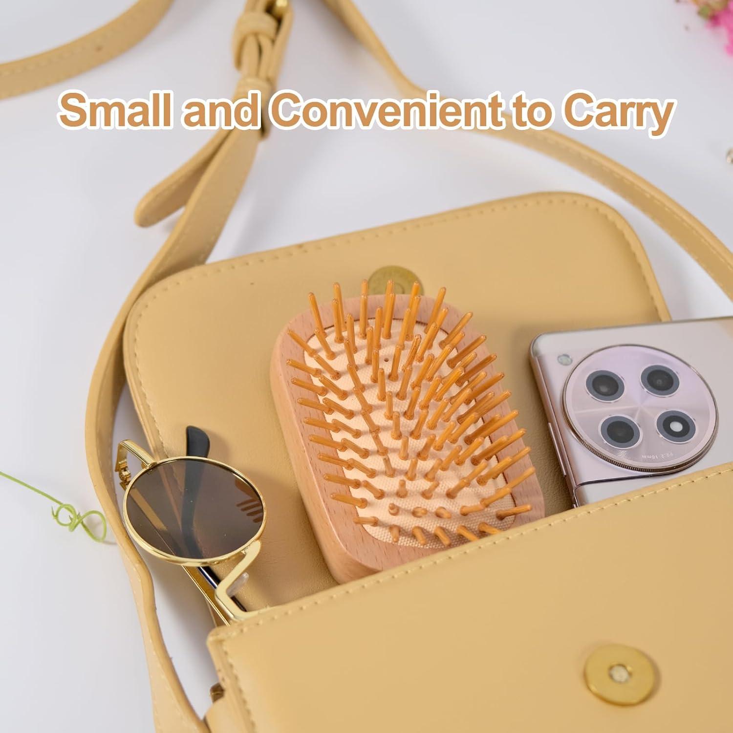 Cepillo de Pelo de Madera Natural Maji Mama Mini 9.5x6.5cm