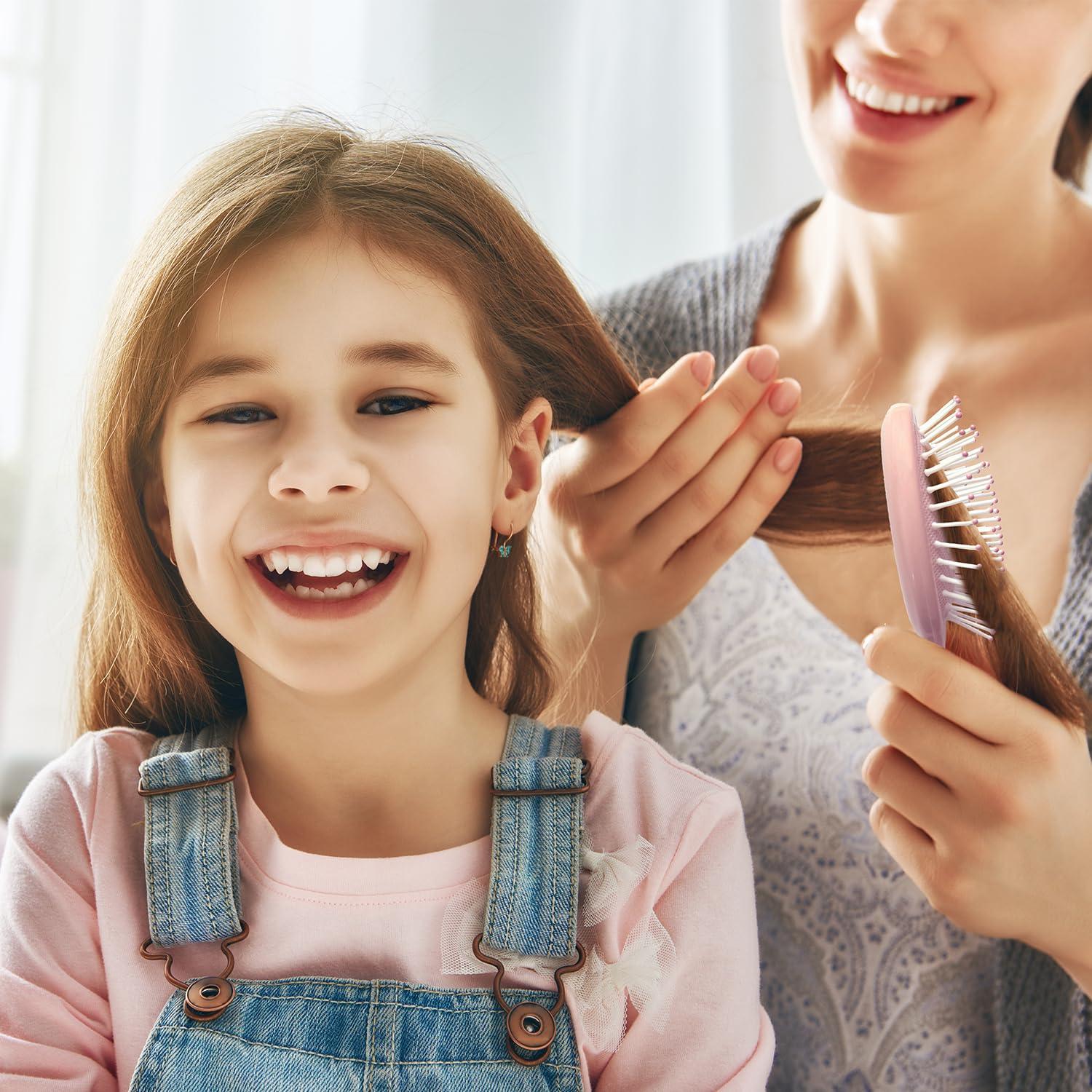 Set de 28 Mini Cepillos y Peines Desenredantes Goiio