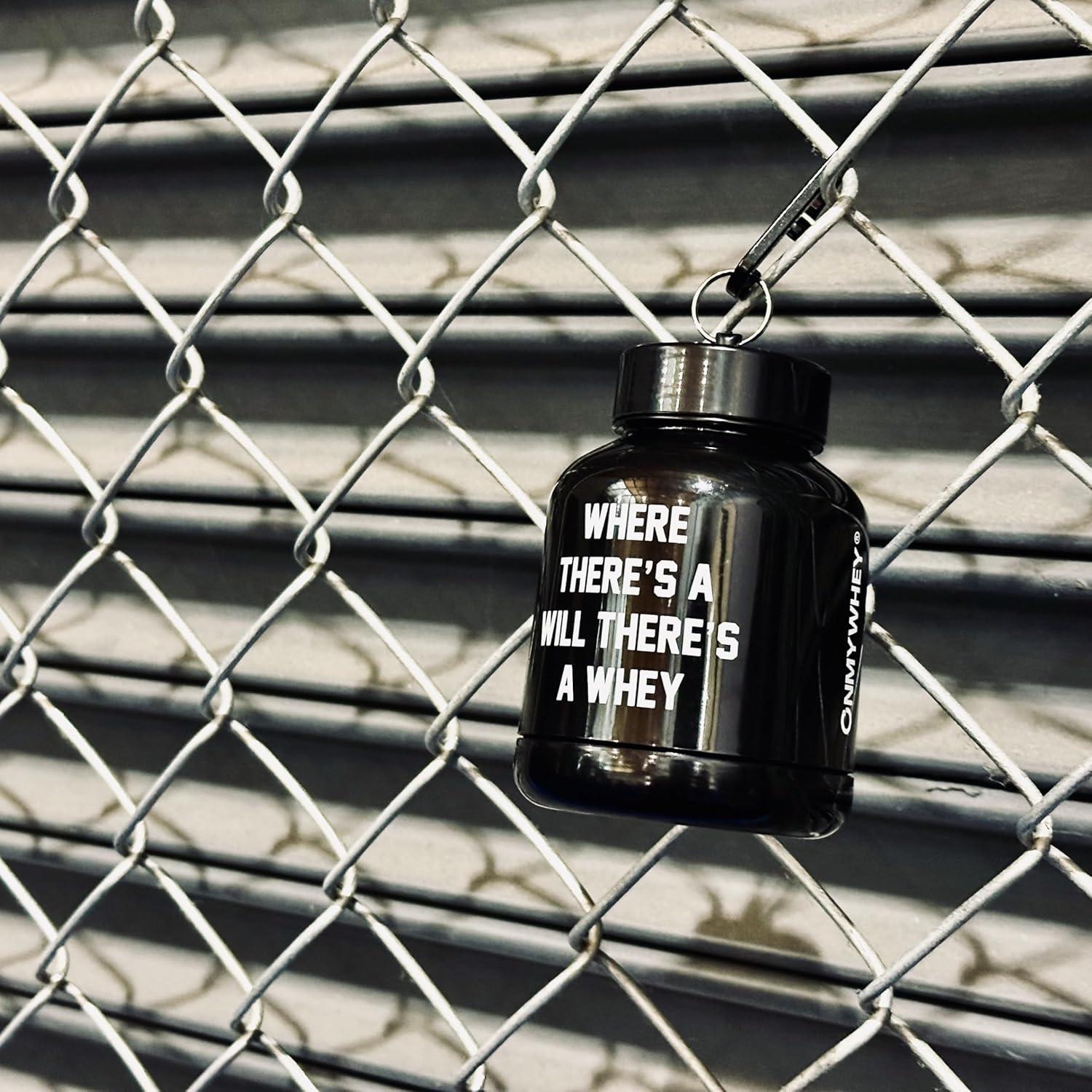 Embudo de Llavero ONMYWHEY 180cc para Suplementos y Proteínas