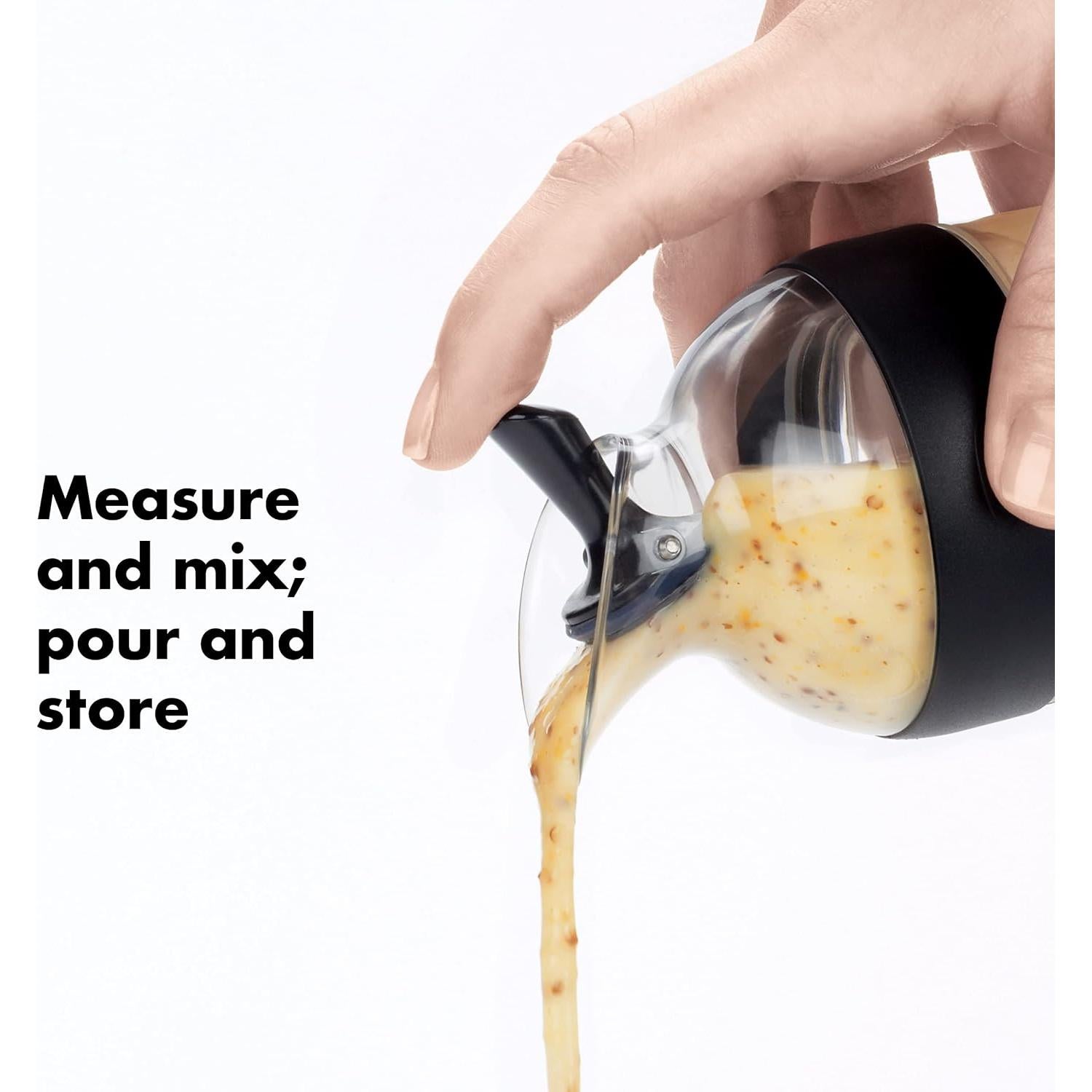 Agitador de Aderezo para Ensaladas OXO Good Grips 0.24L Negro