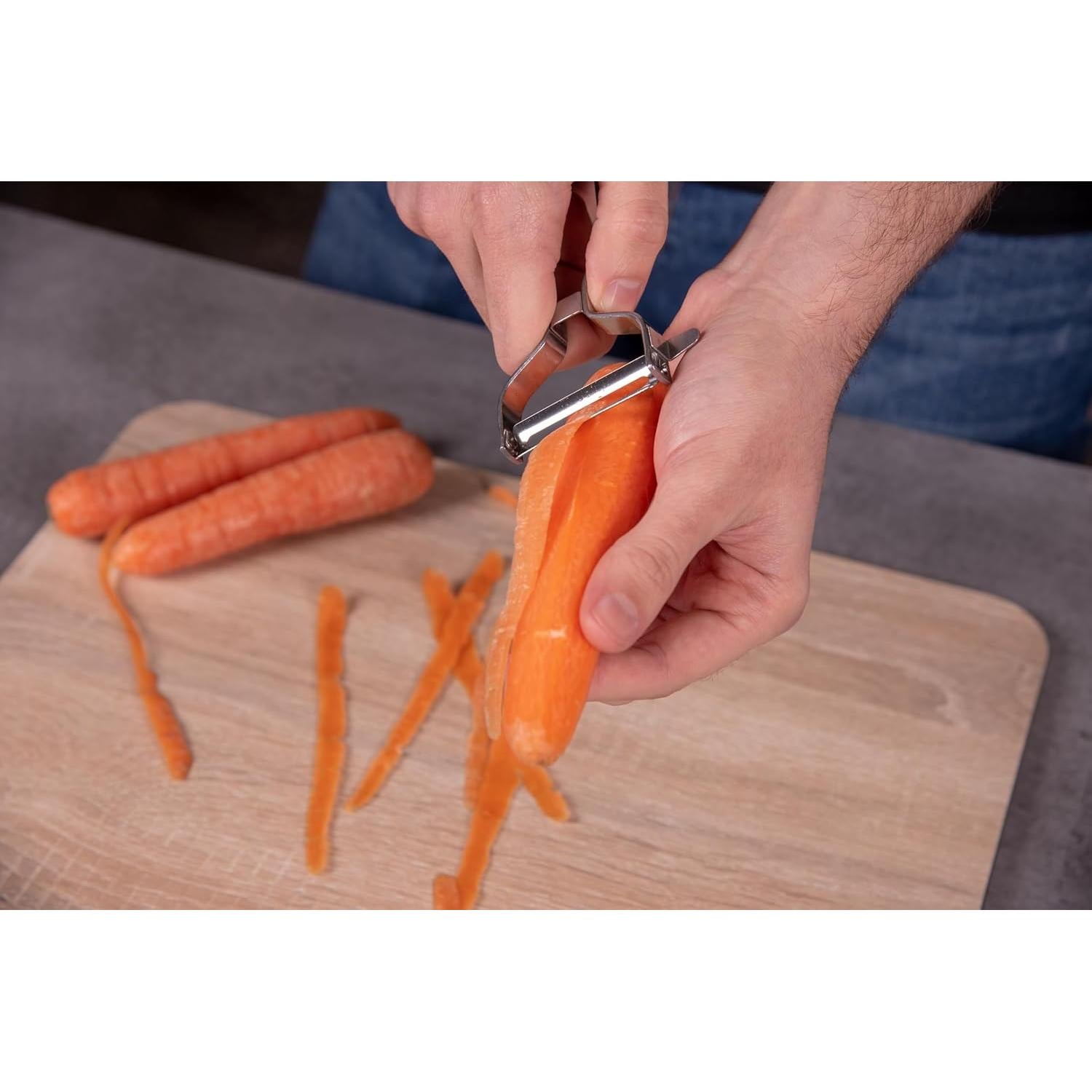 Pelador Profesional Arcos Niquelado 13.97 cm para Frutas y Verduras