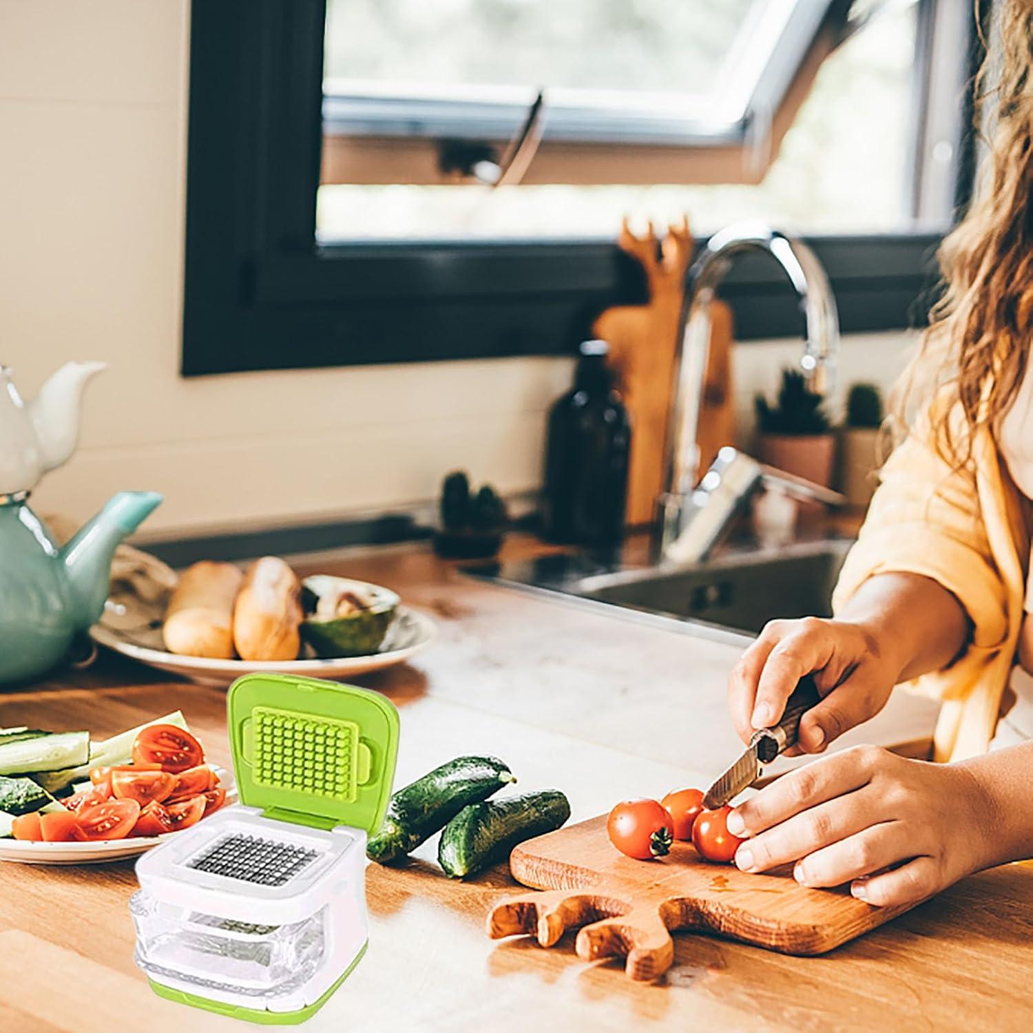 Prensa de Ajo fghuim Verde con Picador y Contenedor 7.6cm