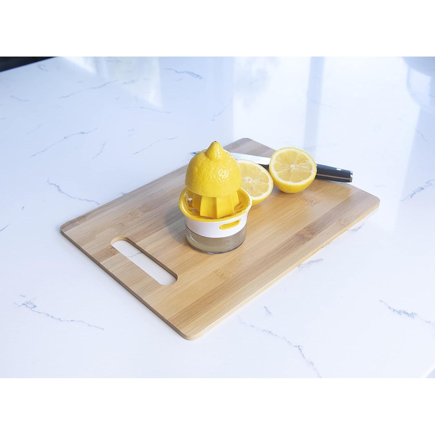 Exprimidor y Vertedor de Limón Joie Amarillo 29.57ml