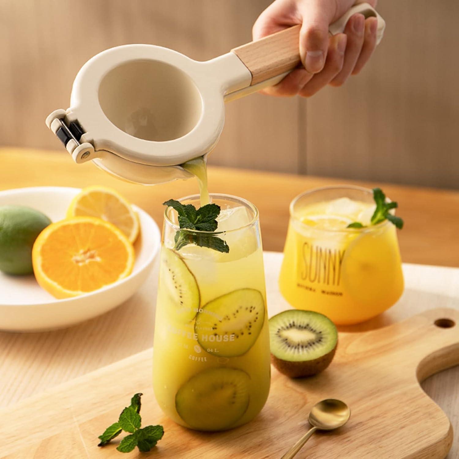 Exprimidor Manual de Cítricos Tomotato con Mango de Madera