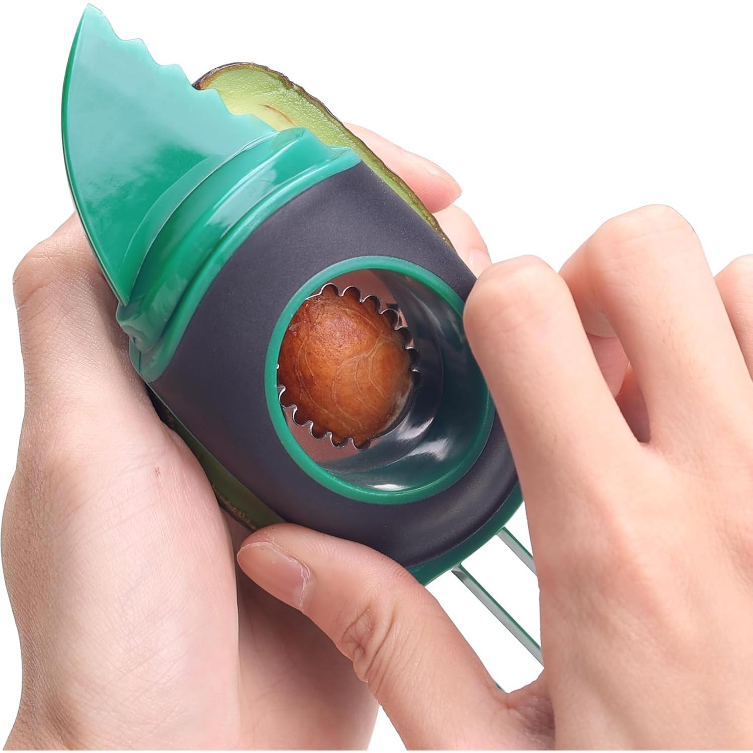 Herramienta 3 en 1 para Cortar Aguacate Linoroso Verde