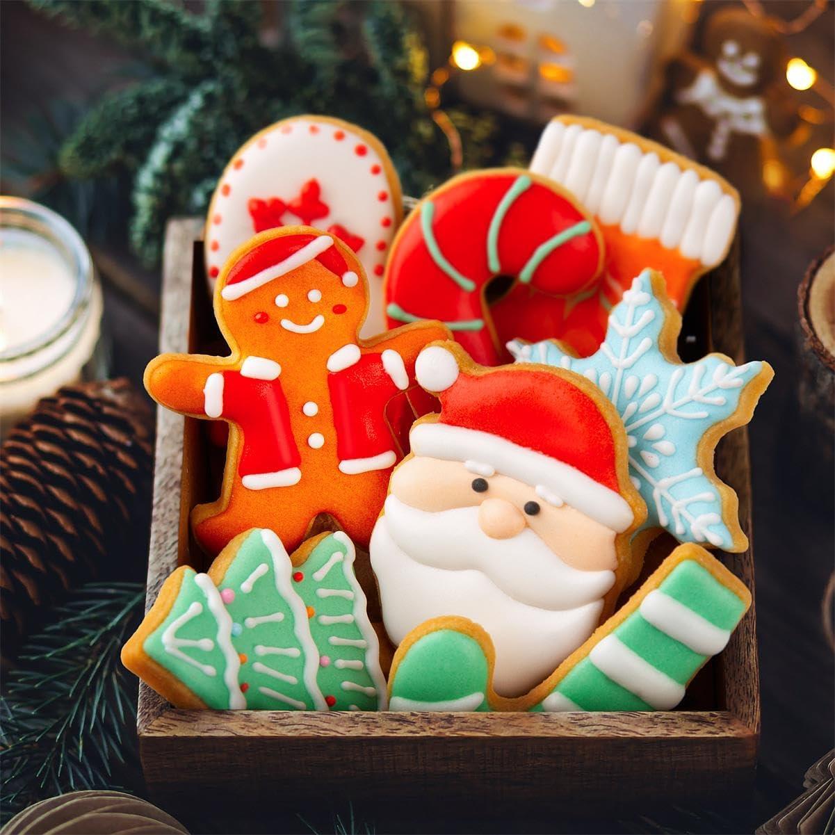 Juego de Cortadores de Galletas de Navidad QtoiKce - 12 Piezas Acero Inoxidable