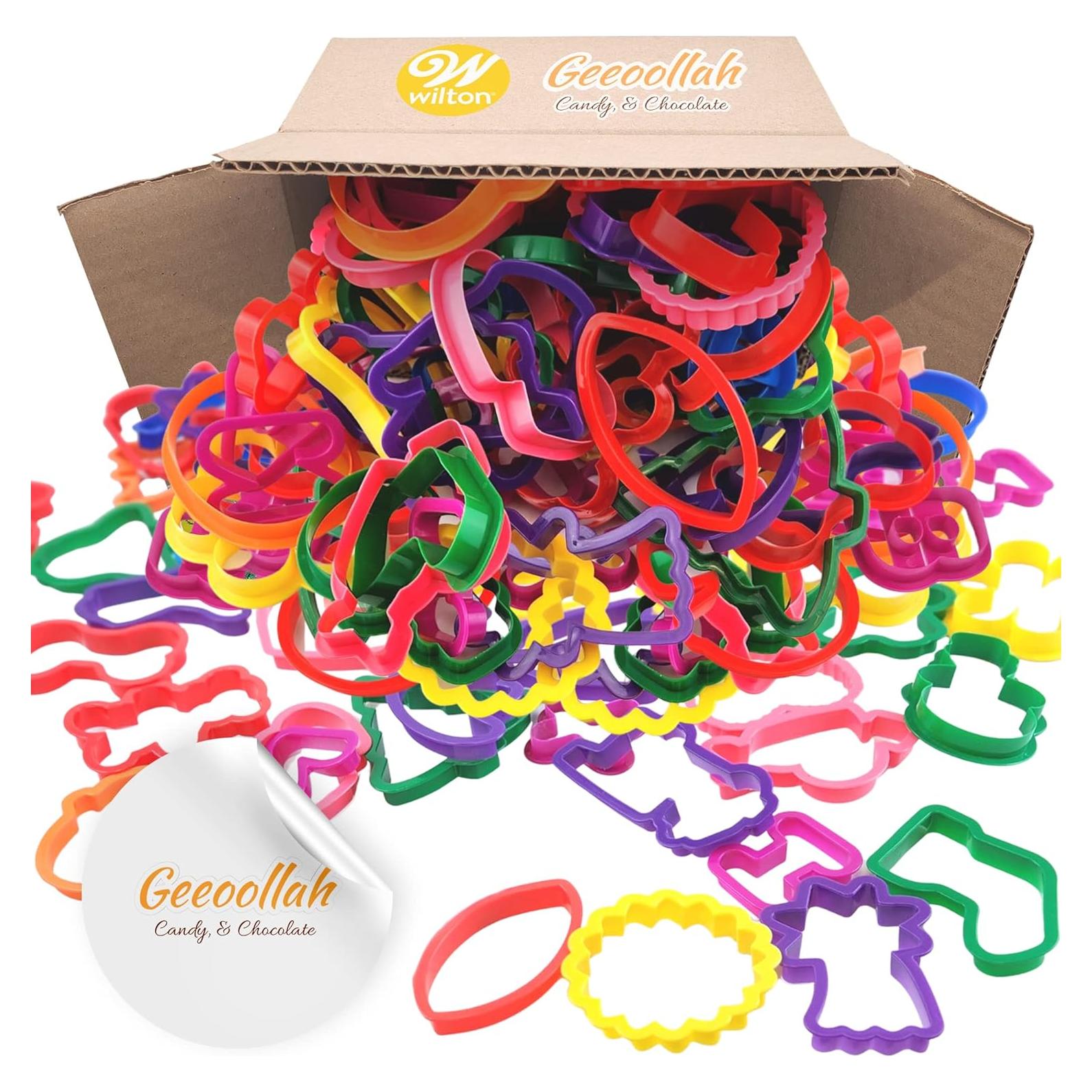 Juego de Cortadores de Galletas Wilton 101 Piezas Alfabeto y Números