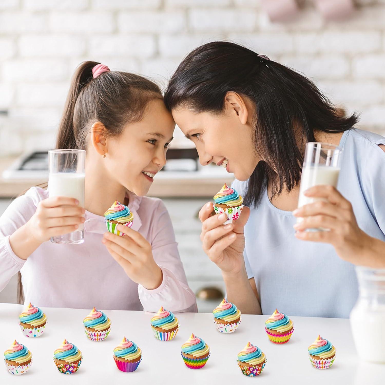 Forros de Cupcake Mini COcnny - 600pcs Arcoíris Desechables