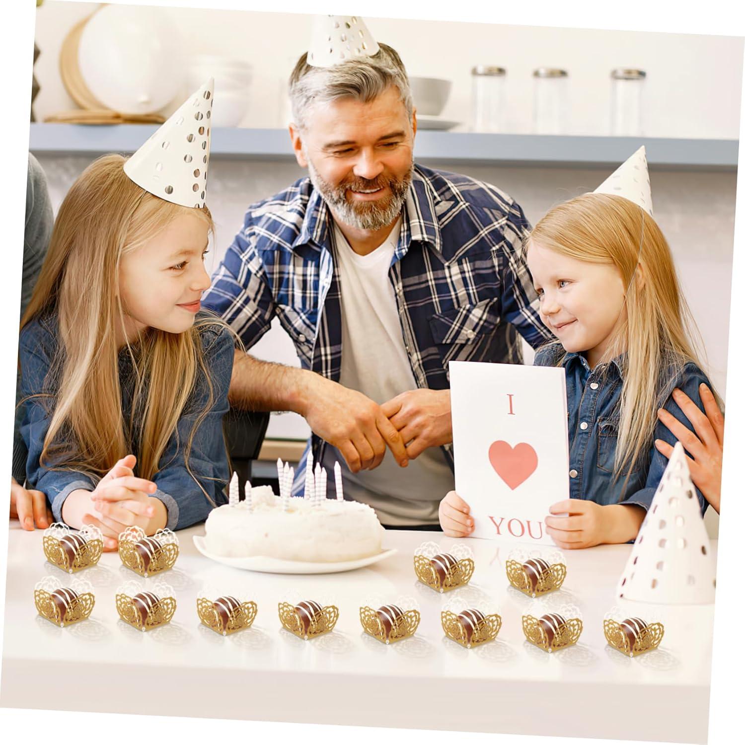 Forros de Cupcake Cuadrados Alipis Dorados 50 Pcs 7.62cm