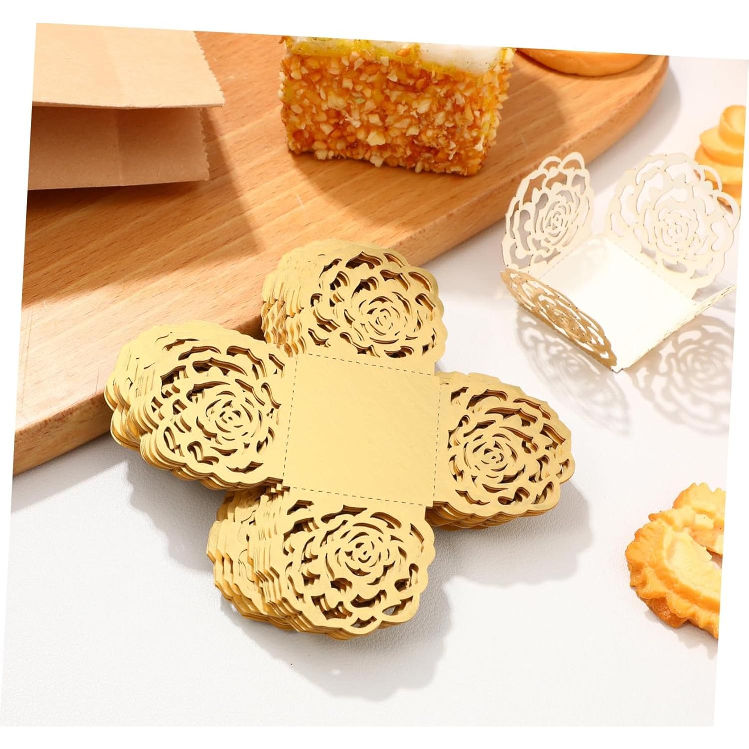 Forros de Cupcake Cuadrados Alipis Dorados 50 Pcs 7.62cm