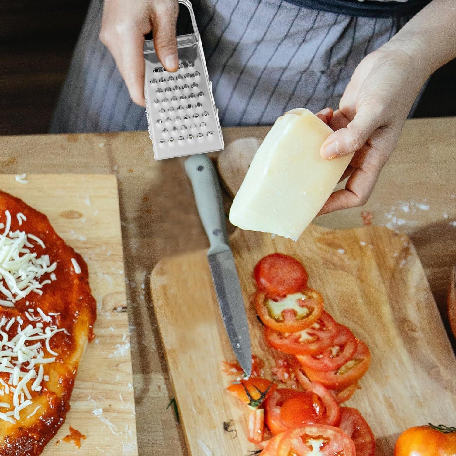 Rallador de Acero Inoxidable 4 Lados HOLIDYOYO Mini 8cm